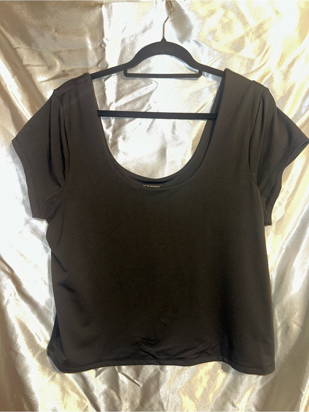 Old Navy Black Scoop Neck Short Sleeve Tee